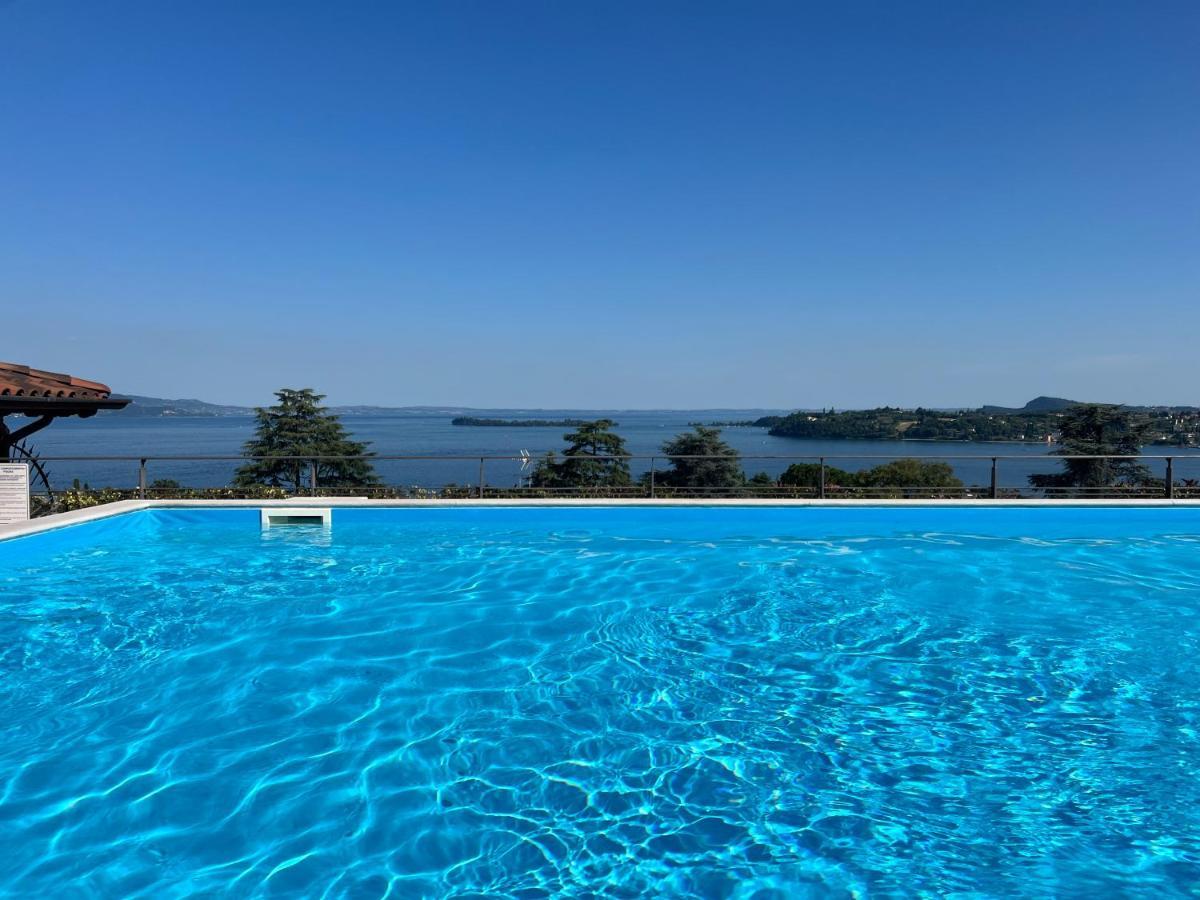Feli Holiday Home - Panoramic Pool Lake View In Gardone Riviera Eksteriør bilde
