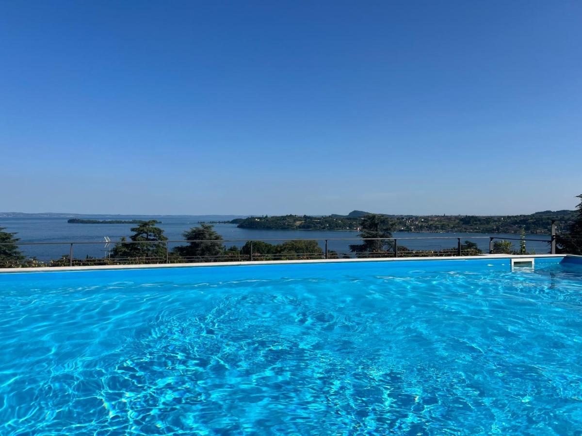 Feli Holiday Home - Panoramic Pool Lake View In Gardone Riviera Eksteriør bilde